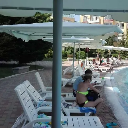 Студио Мидия Гранд Резорт Apartmán